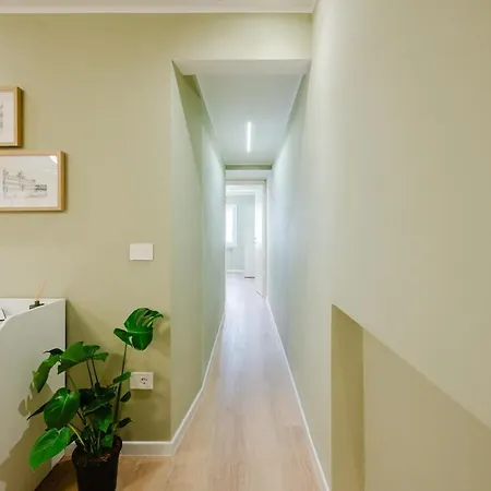 Sage & Honey 5 Guests 200m Ac Station Each * Modena